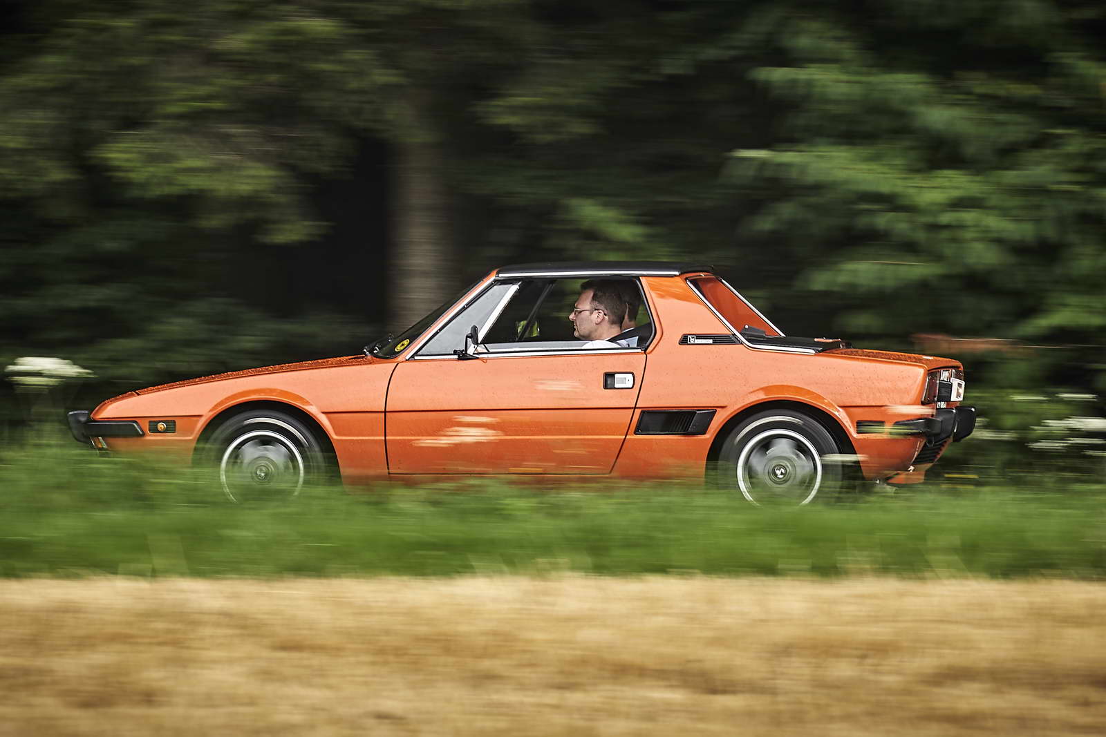 Toyota MR2 vs Fiat X 15